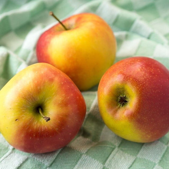 Kanzi Apple